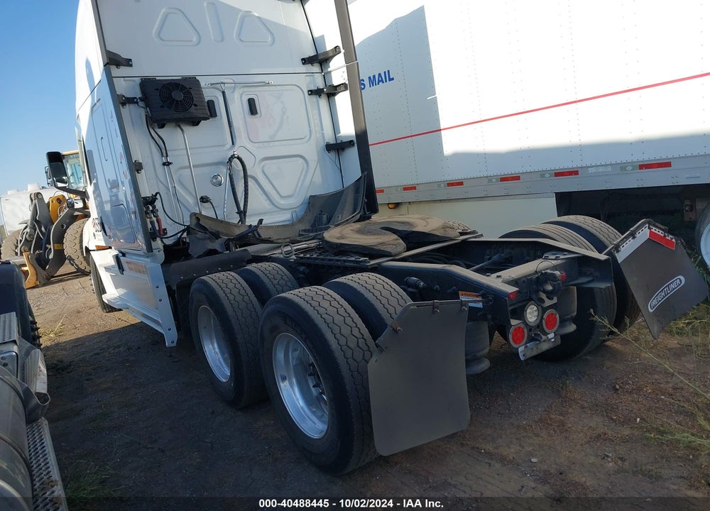 2021 FREIGHTLINER NEW CASCADIA 126 VIN: 1FUJHHDR4MLMT5220