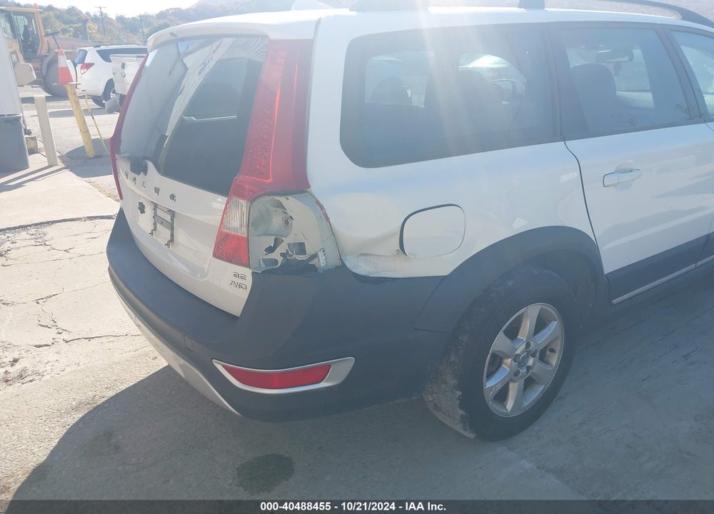 2008 VOLVO XC70 3.2 VIN: YV4BZ982581019381