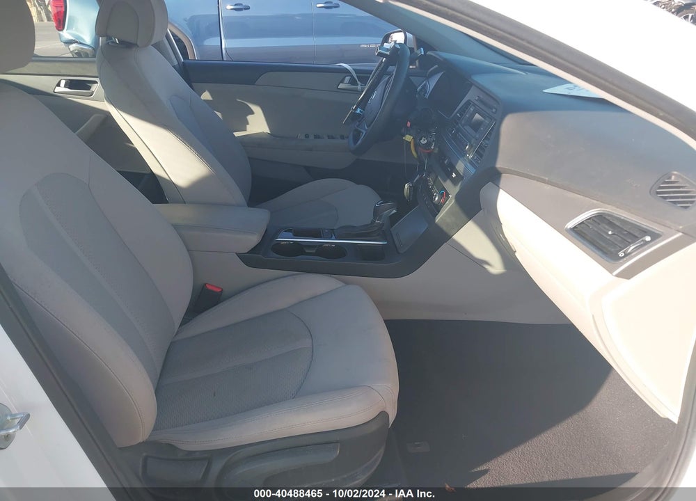 2017 HYUNDAI SONATA VIN: 5NPE24AF2HH485962