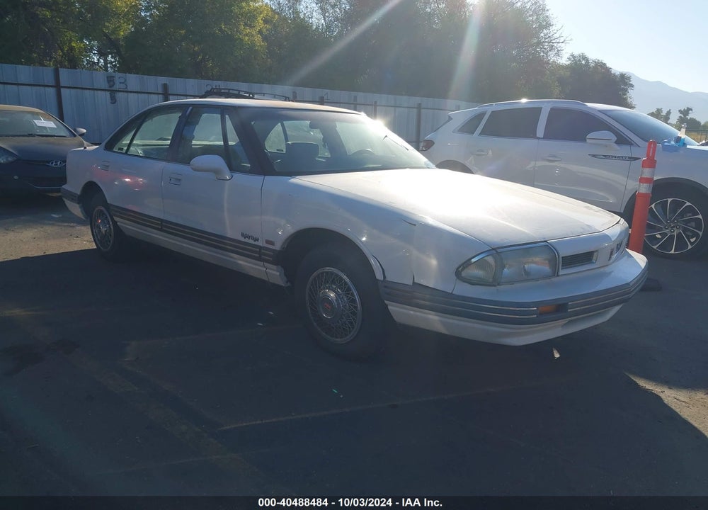 1992 OLDSMOBILE 88 ROYALE VIN: 1G3HN53L4NH339117
