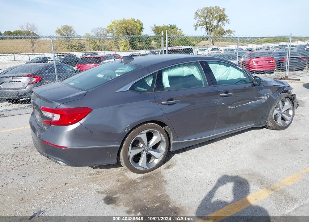 2018 HONDA ACCORD TOURING 2.0T VIN: 1HGCV2F97JA051153