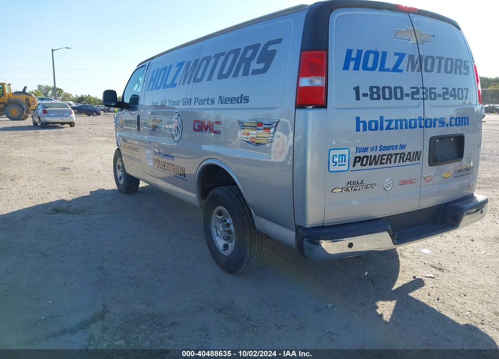 2022 CHEVROLET EXPRESS CARGO RWD 2500 REGULAR WHEELBASE WT VIN: 1GCWGAFP0N1283145