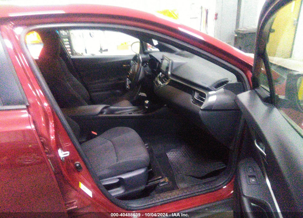 2018 TOYOTA C-HR XLE PREMIUM VIN: NMTKHMBX6JR021869