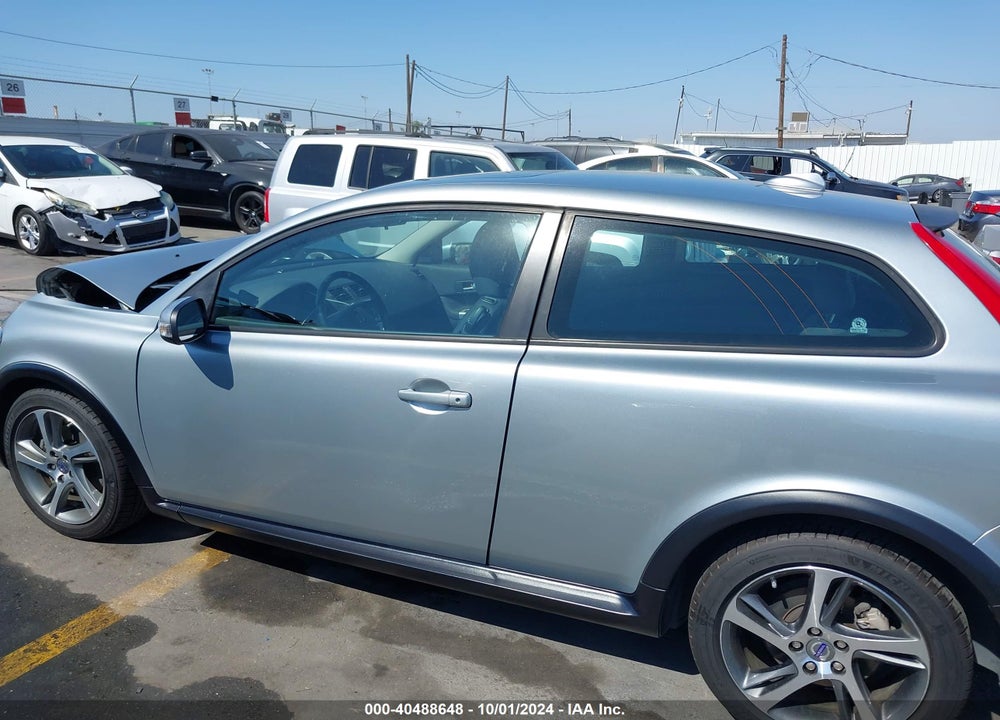 2013 VOLVO C30 T5 VIN: YV1672MK9D2306843