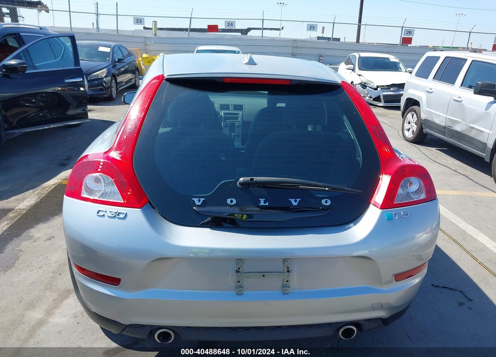 2013 VOLVO C30 T5 VIN: YV1672MK9D2306843