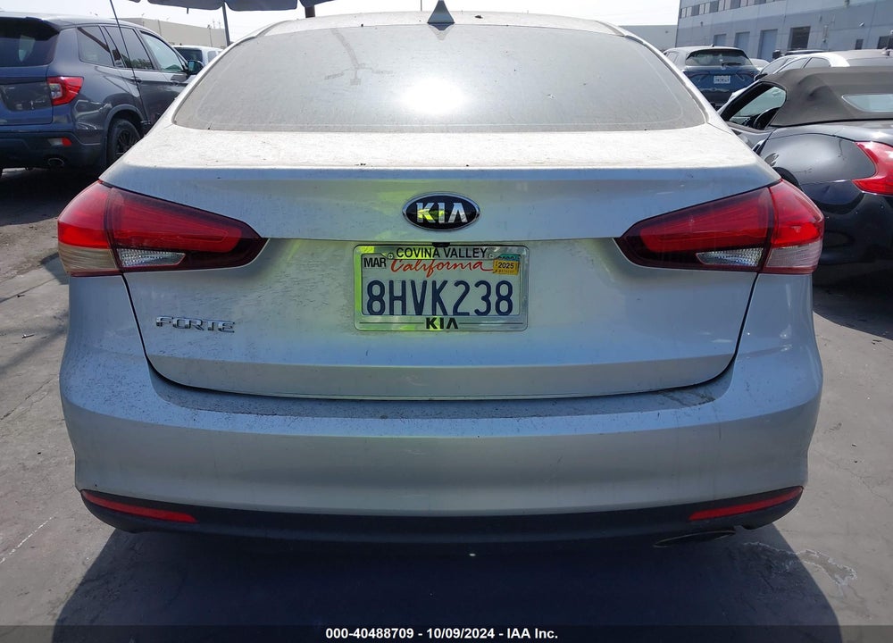 2018 KIA FORTE EX VIN: 3KPFL4A84JE218383