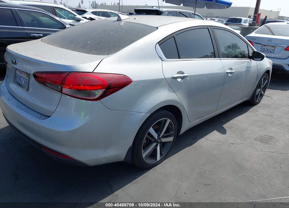 2018 KIA FORTE EX VIN: 3KPFL4A84JE218383