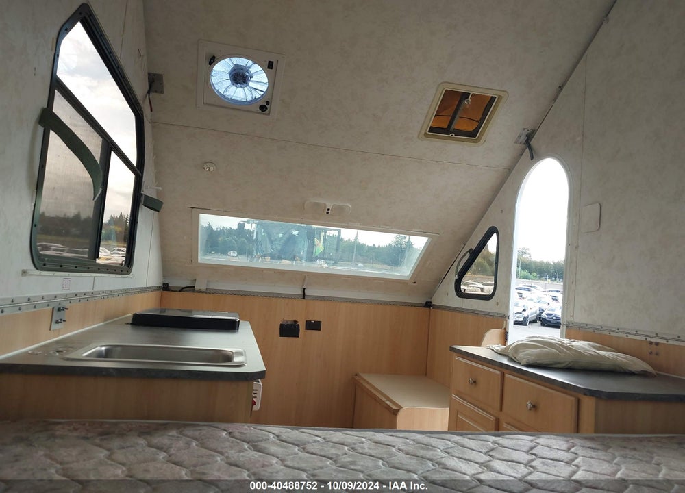 2006 CHALET XL 1930 VIN: 1C9X319196A725195