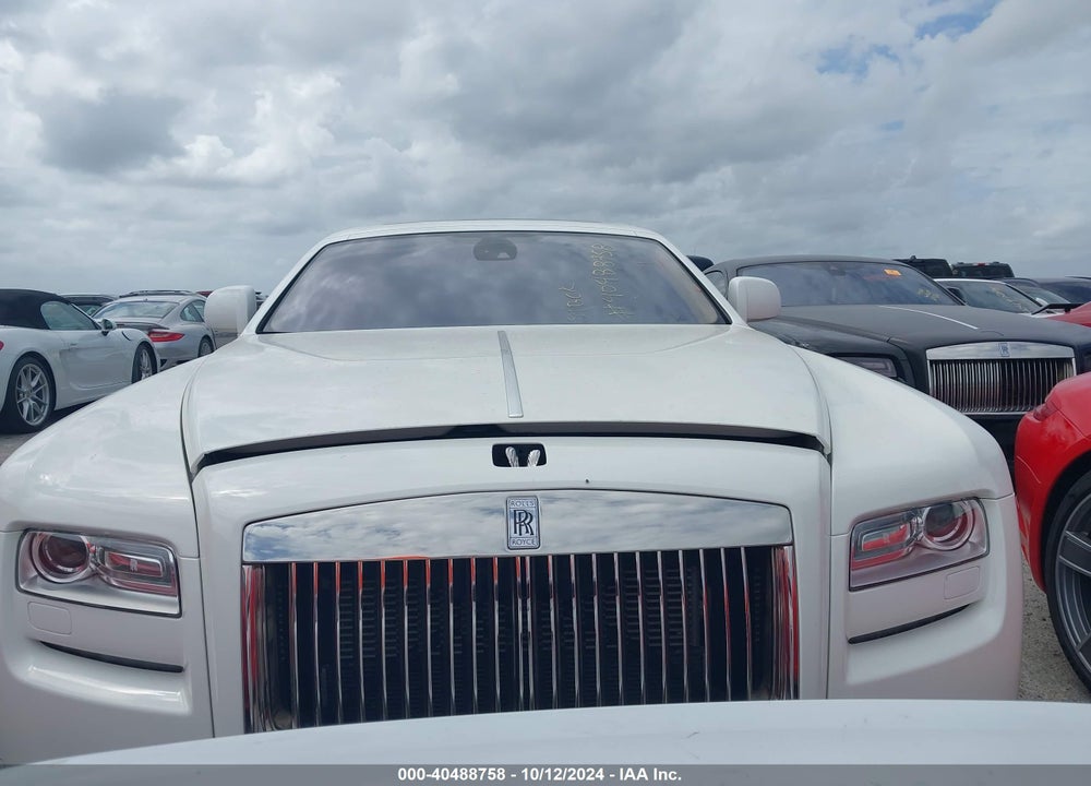 2011 ROLLS-ROYCE GHOST VIN: SCA664S51BUX49496