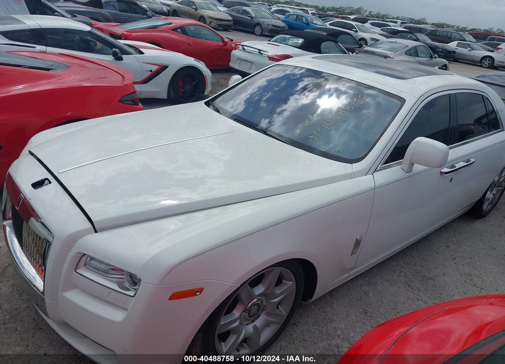 2011 ROLLS-ROYCE GHOST VIN: SCA664S51BUX49496