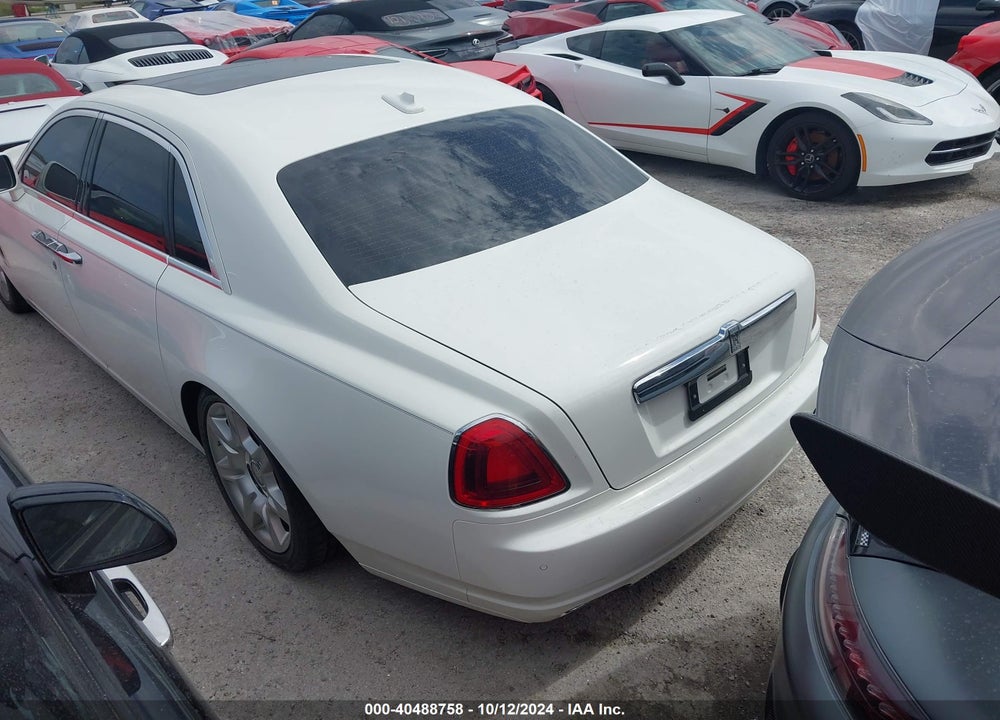 2011 ROLLS-ROYCE GHOST VIN: SCA664S51BUX49496