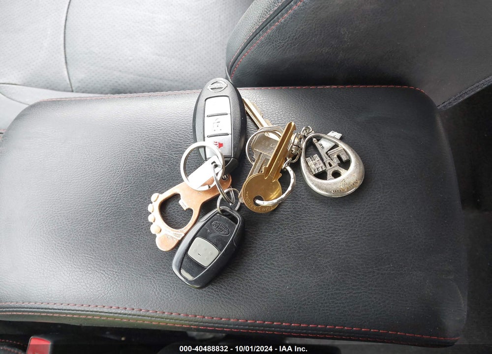 2011 NISSAN ROGUE SV VIN: JN8AS5MV8BW274293