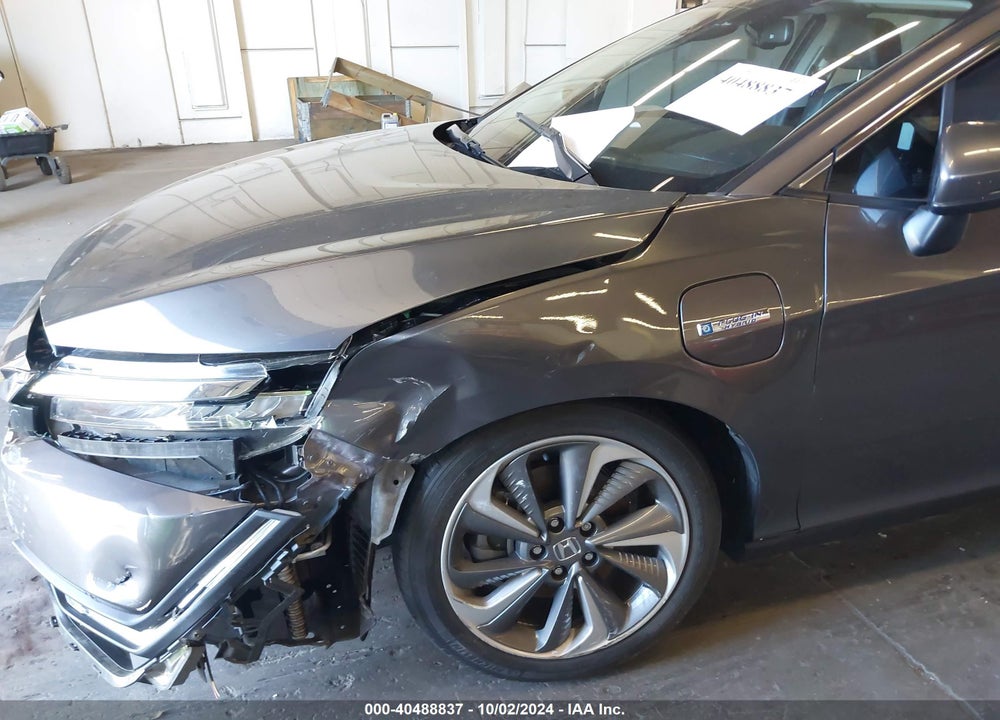 2018 HONDA CLARITY PLUG-IN HYBRID VIN: JHMZC5F14JC002733