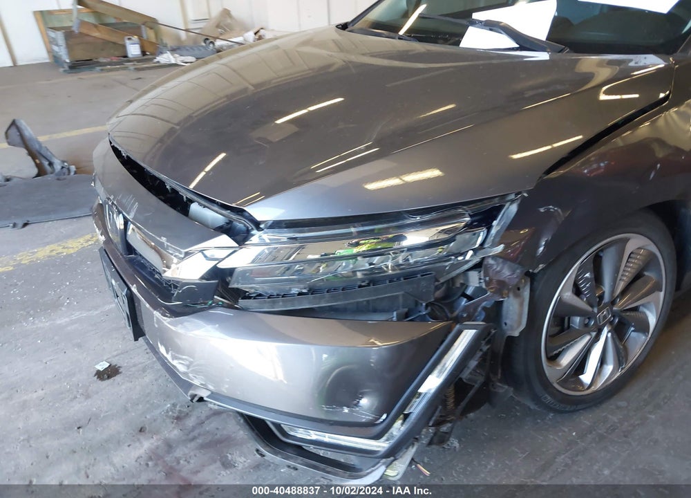 2018 HONDA CLARITY PLUG-IN HYBRID VIN: JHMZC5F14JC002733