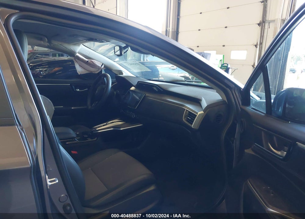 2018 HONDA CLARITY PLUG-IN HYBRID VIN: JHMZC5F14JC002733