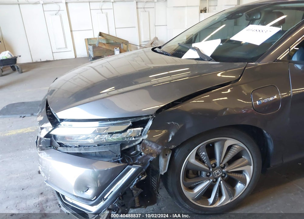 2018 HONDA CLARITY PLUG-IN HYBRID VIN: JHMZC5F14JC002733