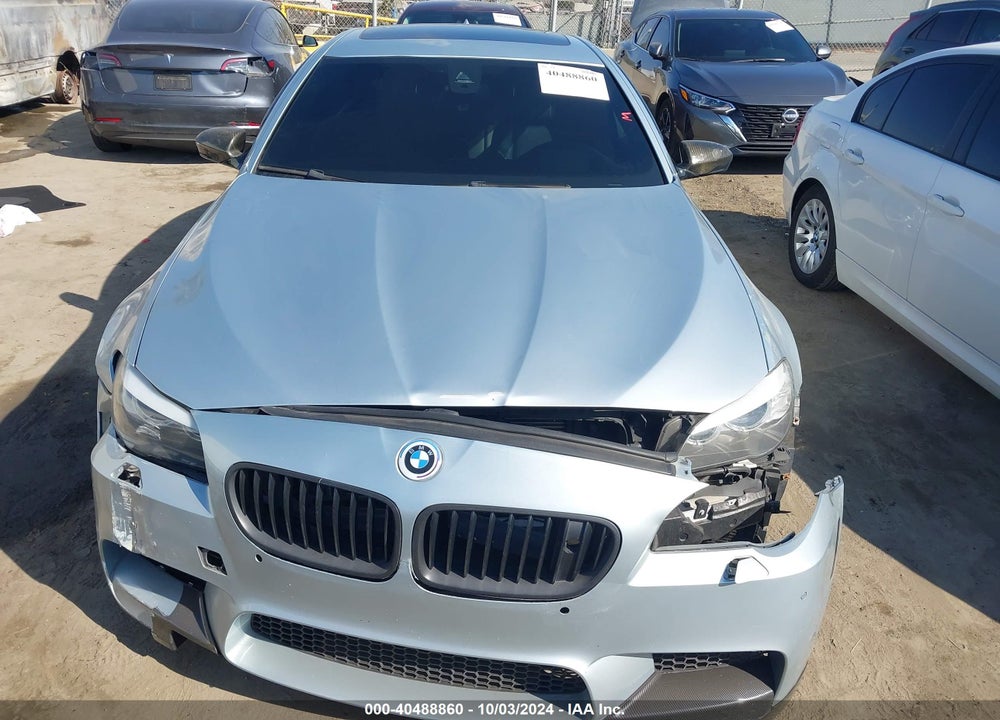 2013 BMW M5 VIN: WBSFV9C52DD096647