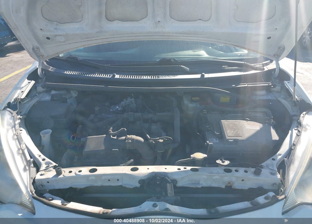 2012 TOYOTA PRIUS C THREE VIN: JTDKDTB38C1504204
