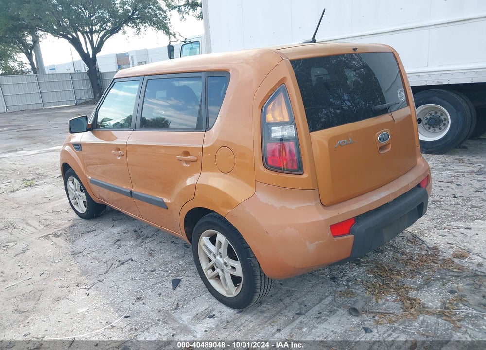 2011 KIA SOUL VIN: KNDJT2A27B7312303