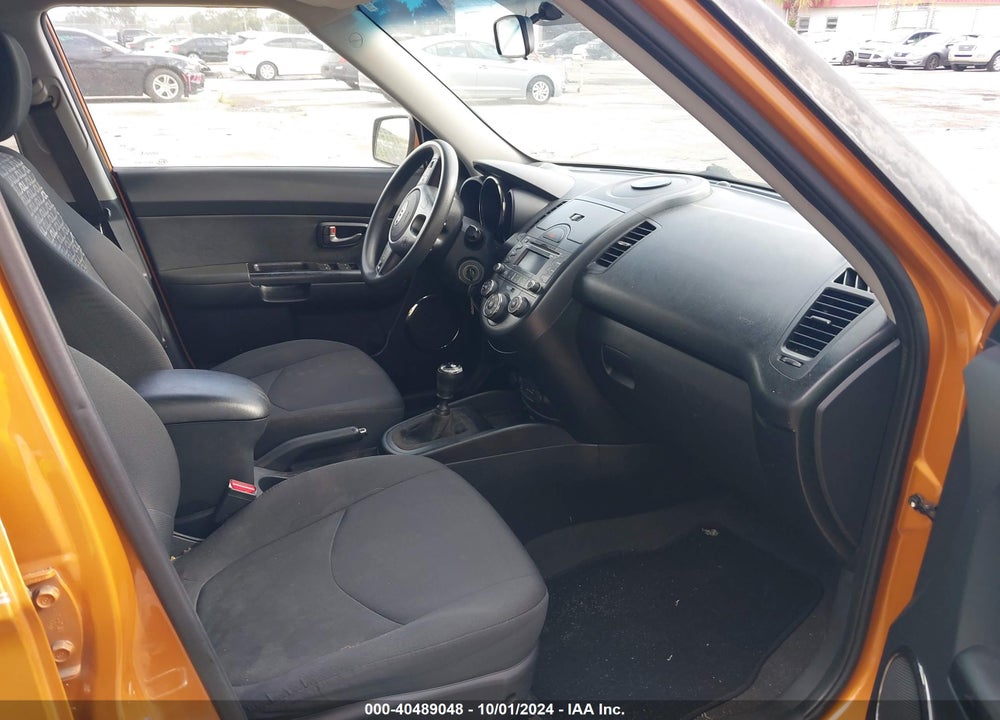 2011 KIA SOUL VIN: KNDJT2A27B7312303