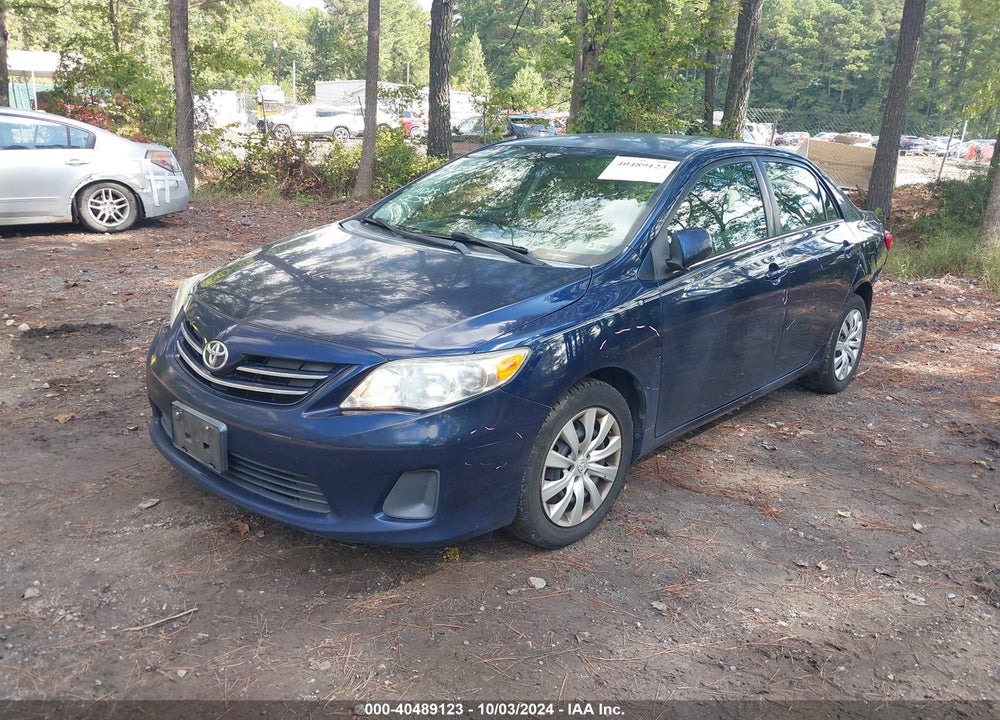 2013 TOYOTA COROLLA LE VIN: 2T1BU4EE8DC055221