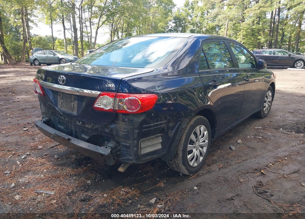 2013 TOYOTA COROLLA LE VIN: 2T1BU4EE8DC055221