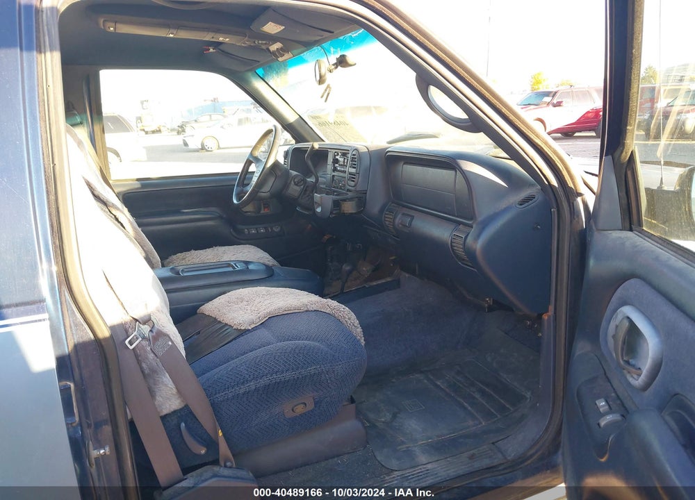 1997 CHEVROLET SUBURBAN 1500 VIN: 1GNFK16R1VJ339455