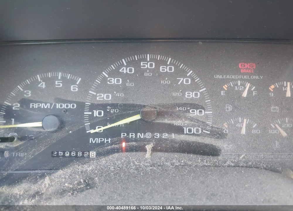 1997 CHEVROLET SUBURBAN 1500 VIN: 1GNFK16R1VJ339455