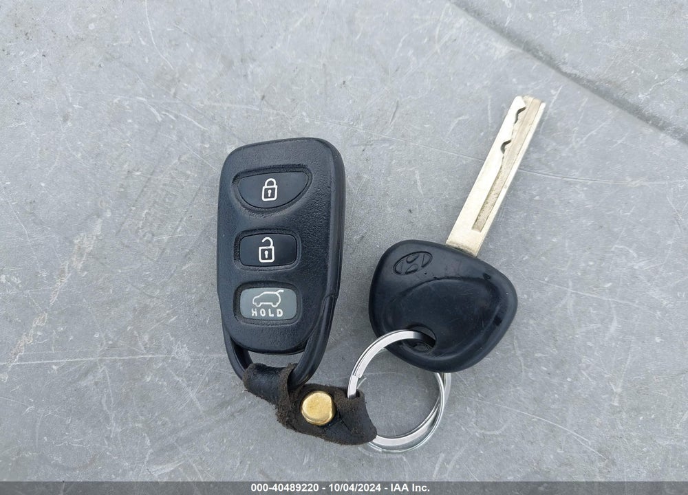2013 HYUNDAI ELANTRA GT VIN: KMHD35LEXDU029352