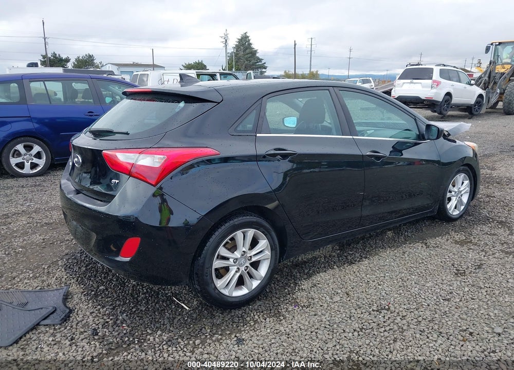 2013 HYUNDAI ELANTRA GT VIN: KMHD35LEXDU029352