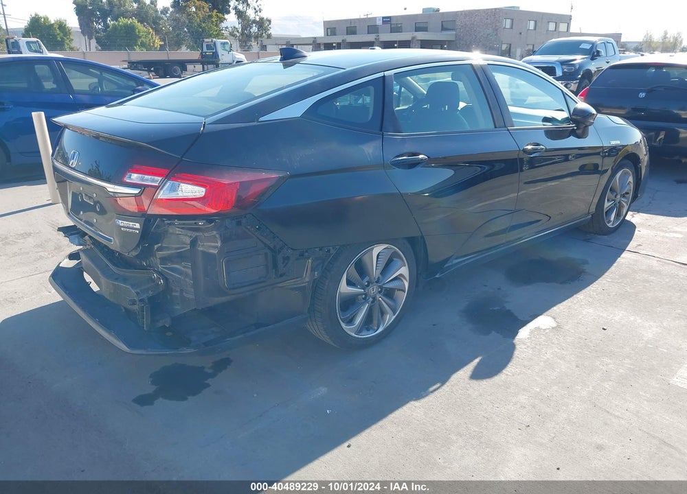 2018 HONDA CLARITY PLUG-IN HYBRID TOURING VIN: JHMZC5F38JC004843