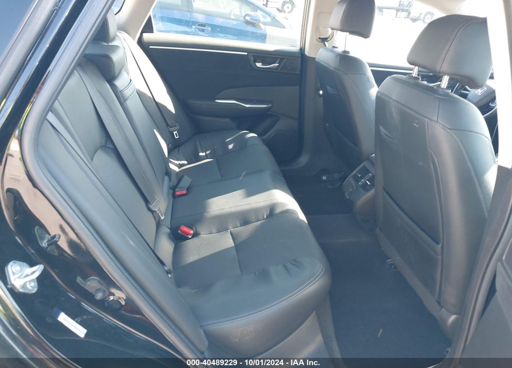 2018 HONDA CLARITY PLUG-IN HYBRID TOURING VIN: JHMZC5F38JC004843