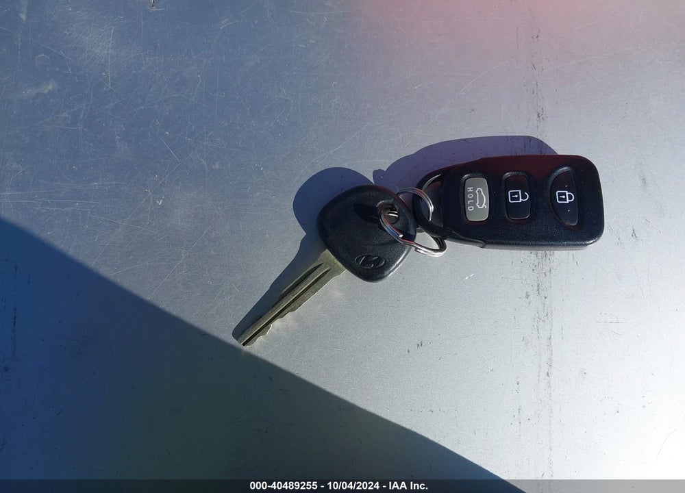 2013 HYUNDAI ELANTRA GLS VIN: KMHDH4AE2DU699007