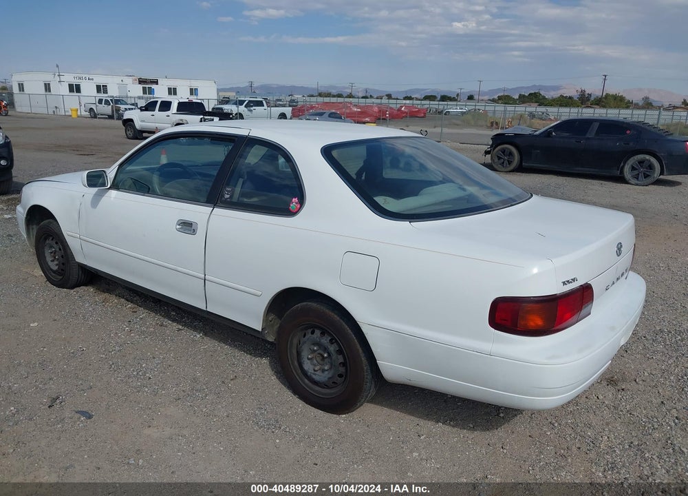 1996 TOYOTA CAMRY DX/LE VIN: 4T1CG12K8TU747769