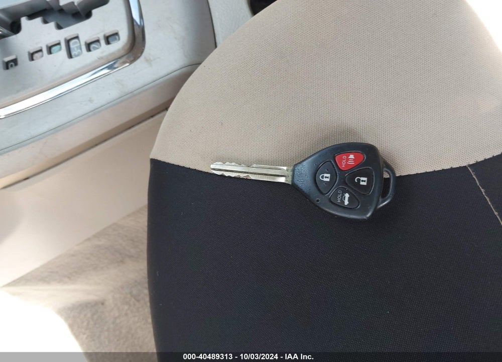 2011 TOYOTA COROLLA LE VIN: 2T1BU4EE6BC673568