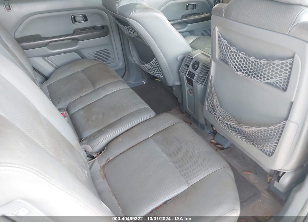 2005 HONDA PILOT EX-L VIN: 5FNYF186X5B066029