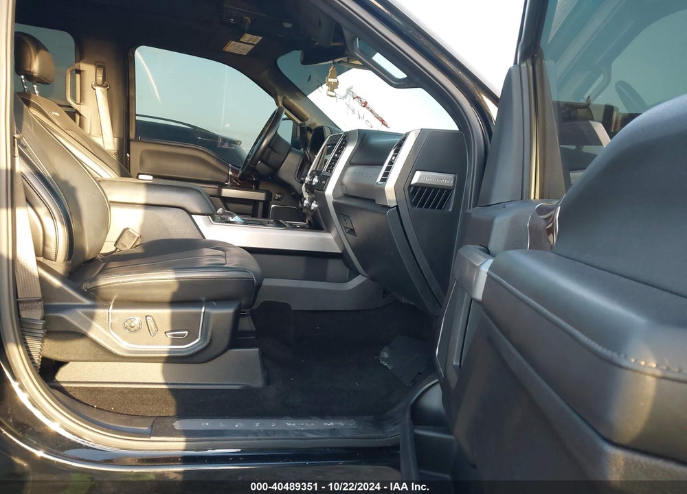 2017 FORD F-250 PLATINUM VIN: 1FT7W2BT6HEE61444