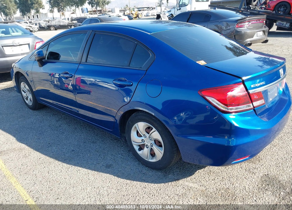 2015 HONDA CIVIC LX VIN: 2HGFB2F57FH564043