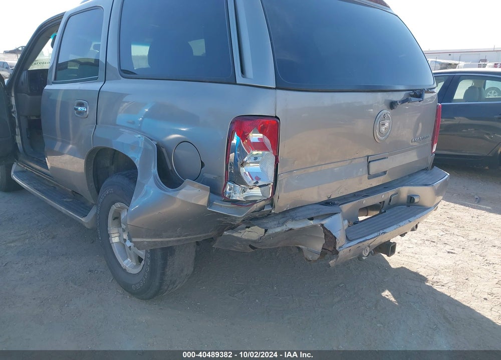 2002 CADILLAC ESCALADE STANDARD VIN: 1GYEK63N32R283433