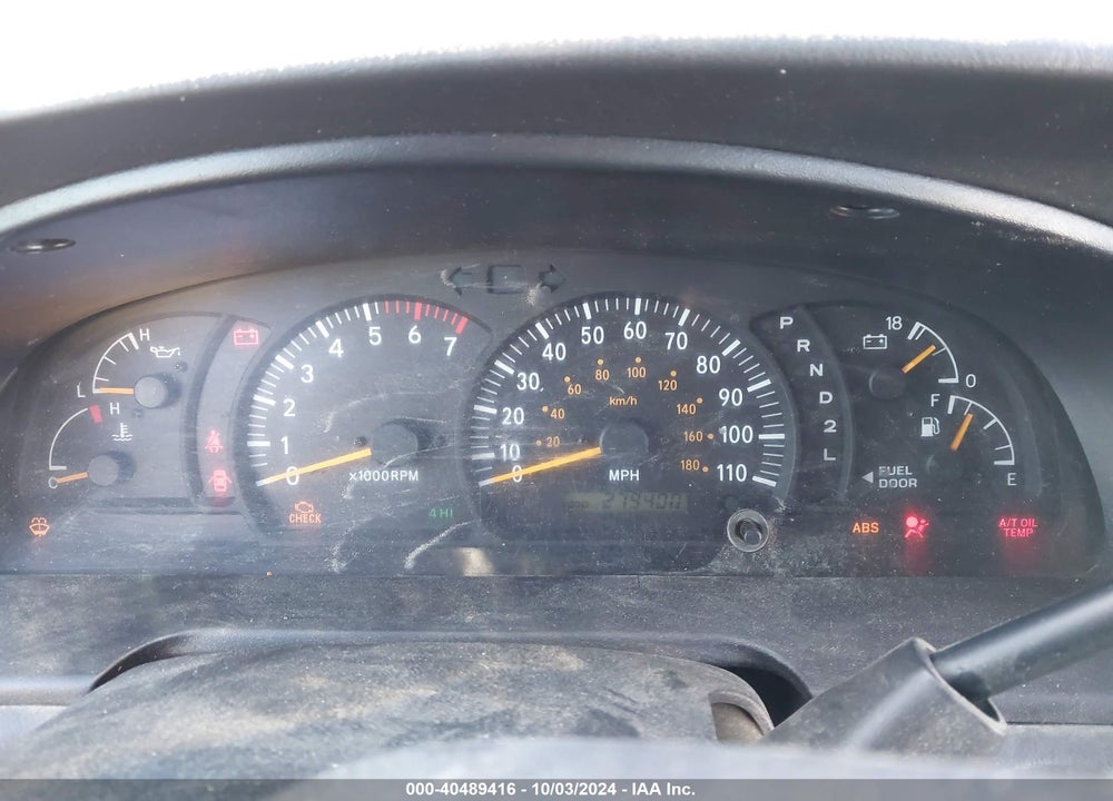 2004 TOYOTA TUNDRA SR5 V8 VIN: 5TBDT44144S462110