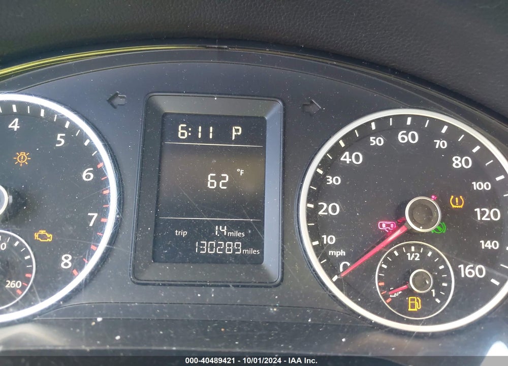 2011 VOLKSWAGEN TIGUAN S VIN: WVGAV7AX6BW559574
