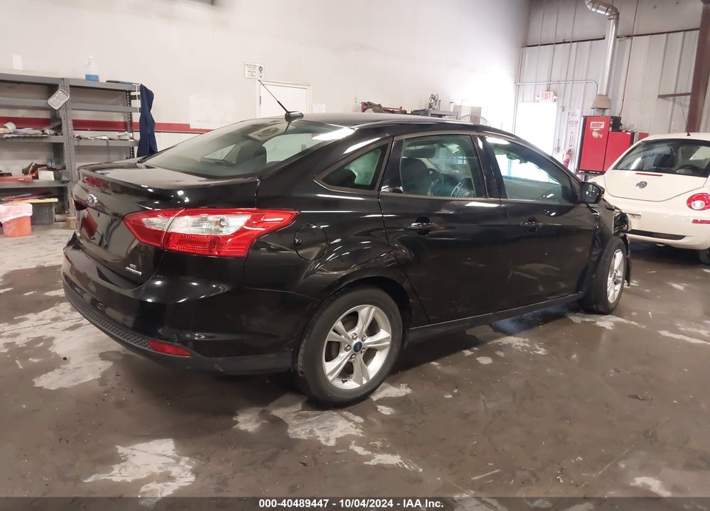 2014 FORD FOCUS SE VIN: 1FADP3F21EL381487