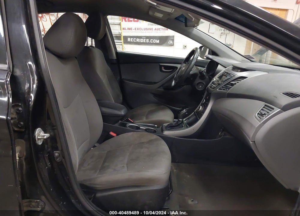 2014 HYUNDAI ELANTRA SE VIN: 5NPDH4AEXEH538405
