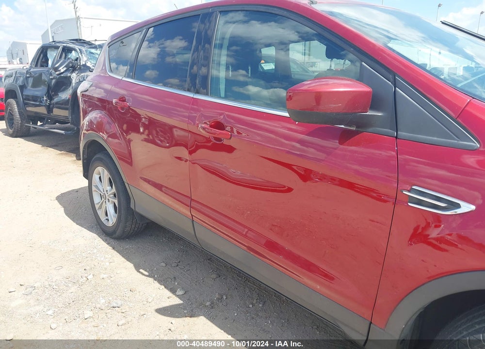 2017 FORD ESCAPE SE VIN: 1FMCU0G94HUA51667