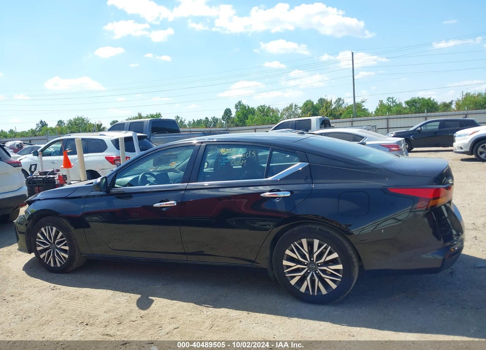 2024 NISSAN ALTIMA SV FWD VIN: 1N4BL4DV1RN326201