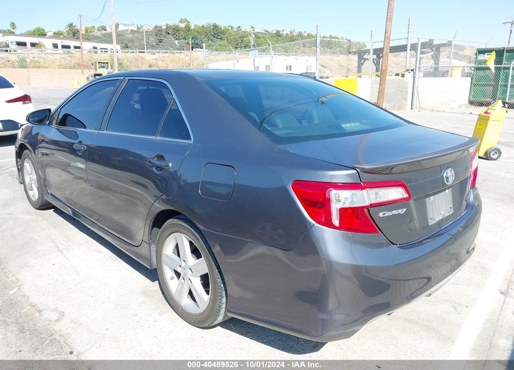 2013 TOYOTA CAMRY SE VIN: 4T1BF1FK5DU701357