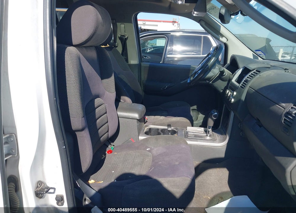 2005 NISSAN PATHFINDER SE VIN: 5N1AR18U05C781157
