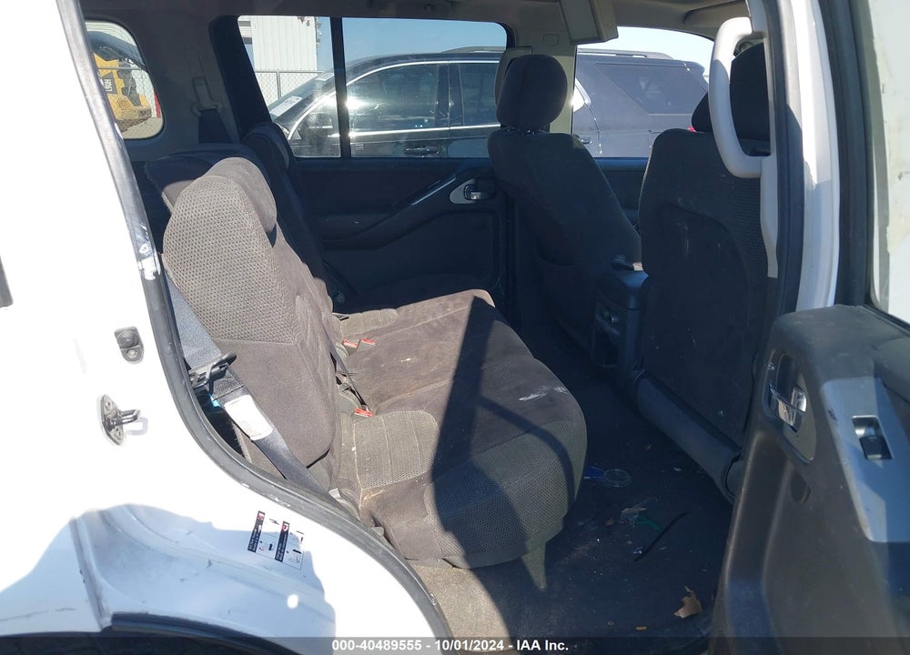 2005 NISSAN PATHFINDER SE VIN: 5N1AR18U05C781157