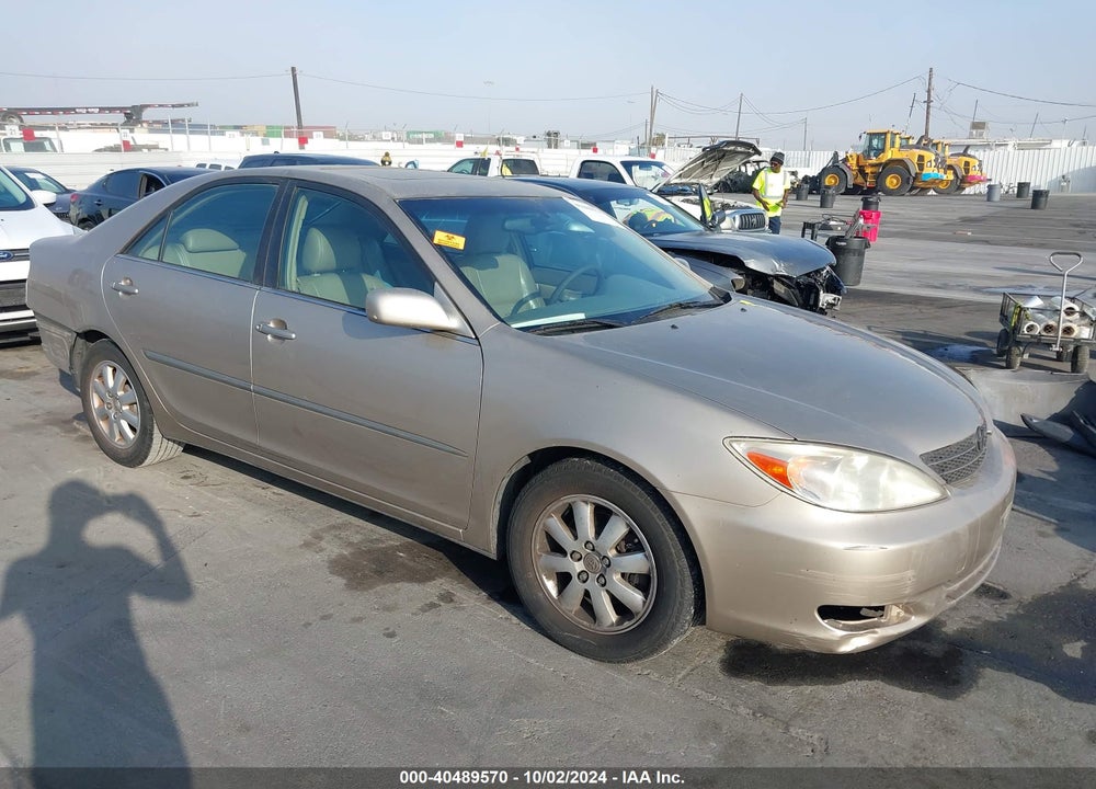 2002 TOYOTA CAMRY XLE V6 VIN: JTDBF30K620002705