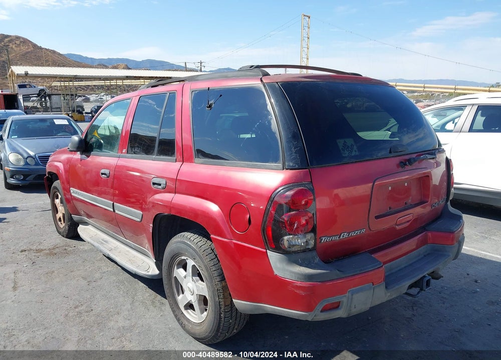 2002 CHEVROLET TRAILBLAZER LT VIN: 1GNDS13S822430758